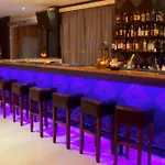 Alexander The Great Aparhotel