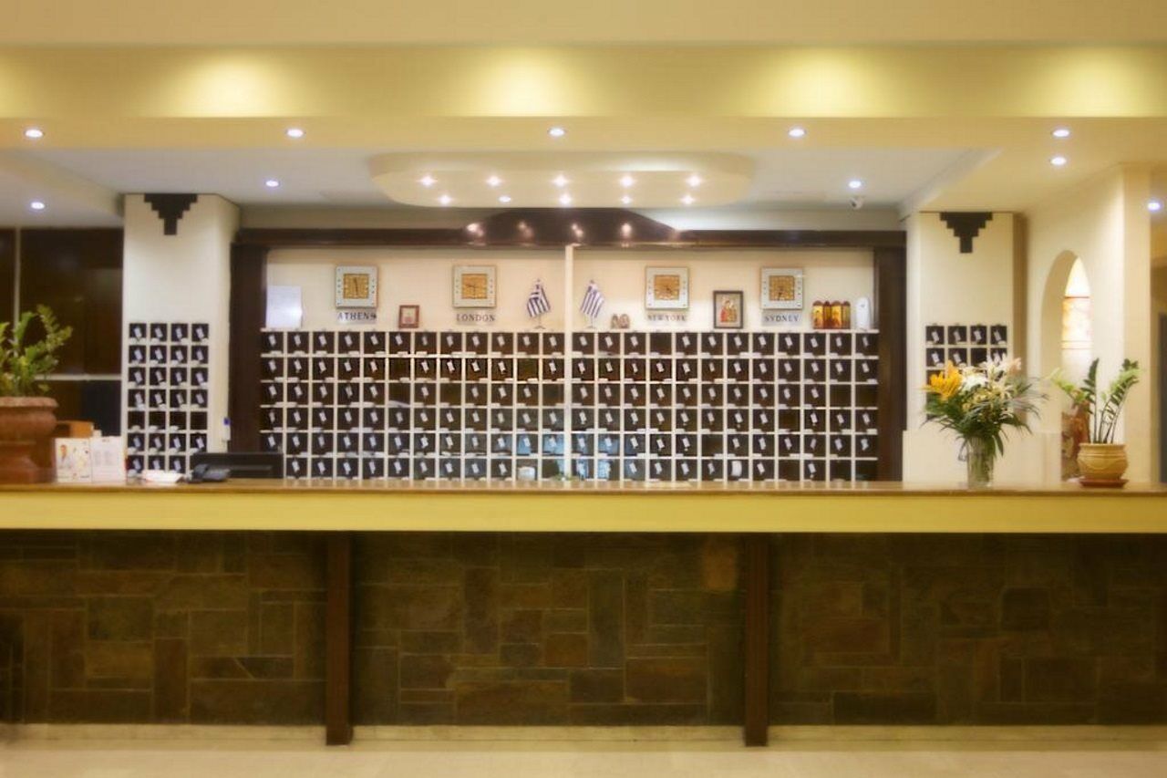 Alexander The Great Aparhotel Hotel 3*